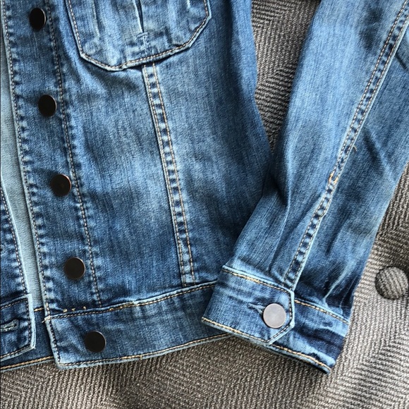Kut from the Kloth Jean jacket - Picture 4 of 6
